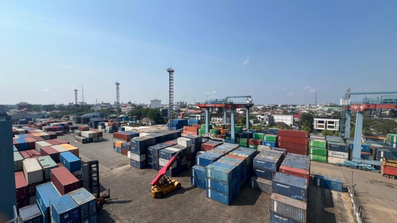 Aktivitas Pelabuhan Kembali normal setelah diterpa angin kencang 