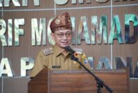 Wali Kota Pontianak Edi Rusdi Kamtono mendorong pelestarian budaya berpantun/Prokopim 