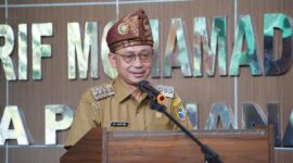 Wali Kota Pontianak Edi Rusdi Kamtono mendorong pelestarian budaya berpantun/Prokopim 