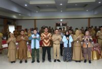 Foto bersama peserta Sosialisasi Penguatan Integritas, Budaya Antikorupsi dan Gratifikasi bagi ASN/Prokopim/Kominfo 
