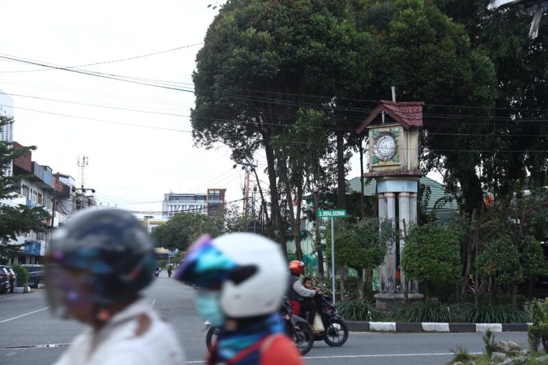 Tugu jam tiga sisi akan ditata oleh Pemkot Pontianak/Kominfo/Prokopim 