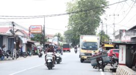 Kondisi Jalan Kom Yos Sudarso yang akan dilakukan pelebaran jalan/Prokopim/Kominfo 