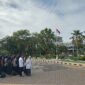 Peringatan hari kesaktian Pancasila 1 Oktober 2025 ditandai dengan apel pengibaran bendera di halaman kantor rektorat Untan. 