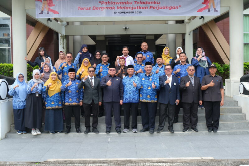 Untan laksanakan upacara bendera untuk memperingati hari pahlawan