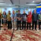 Foto bersama rektor UPB dan Wamen HAM berfoto bersama
