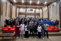 Foto bersama para peserta bersama trainer di Ai Ready Asean yang dilaksanakan oleh MAFINDO Pontianak 