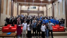 Foto bersama para peserta bersama trainer di Ai Ready Asean yang dilaksanakan oleh MAFINDO Pontianak 