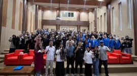 Foto bersama para peserta bersama trainer di Ai Ready Asean yang dilaksanakan oleh MAFINDO Pontianak 