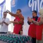 Pembukaan mini karnival Malaysia 2025 ditandai dengan pembuatan teh tarik oleh rektor Untan 