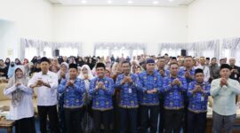 Foto bersama para petugas fardhu kifayah yang mengikuti bimtek