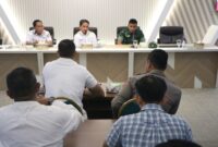 Wakil Wali Kota Pontianak Bahasan saat memimpin rapat koordinasi bersama Satgas Premanisme.