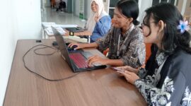 aktivitas mahasiswa di ruang UPA Perpustakaan Untan
