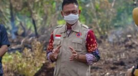 Wali Kota Pontianak Edi Rusdi Kamtono turun langsung ke lokasi karhutla beberapa waktu silam.