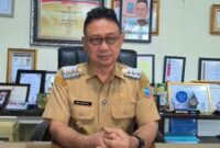 Wali Kota Pontianak Edi Rusdi Kamtono mengimbau warga tetap waspada menghadapi banjir rob akibat air pasang