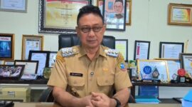 Wali Kota Pontianak Edi Rusdi Kamtono mengimbau warga tetap waspada menghadapi banjir rob akibat air pasang