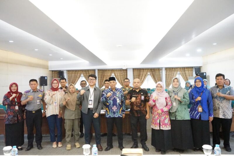 Sekretaris Daerah Kota Pontianak Amirullah membuka kegiatan Capacity Building Penyusunan Laporan Implementasi Kegiatan Pengendalian Inflasi 2025.