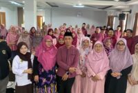 panitia dan peserta berfoto bersama usai mengikuti kegiatan Ai Ready Asean