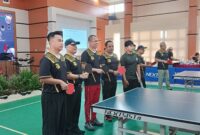 tim tenis meja untan dipimpin Rektor Untan dalam rangka memeriahkan HUT BPK RI ke-79 Tahun