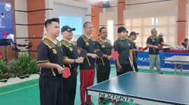 tim tenis meja untan dipimpin Rektor Untan dalam rangka memeriahkan HUT BPK RI ke-79 Tahun