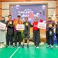 para pemenang lomba berfoto bersama dalam pertandingan exibition tenis meja antar instansi di kalbar dalam rangka Hut BPK