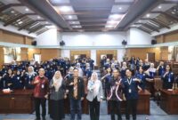 Mahasiswa Prodi Administrasi Publik Fisip Untan melakukan kunjungan ke DPRD Kota Pontianak dalam rangka Program Sekolah Parlemen (Sepale).