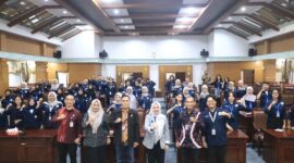 Mahasiswa Prodi Administrasi Publik Fisip Untan melakukan kunjungan ke DPRD Kota Pontianak dalam rangka Program Sekolah Parlemen (Sepale).