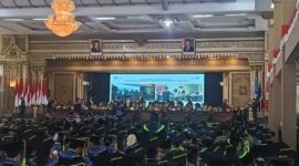 suasana wisudawan pada Wisuda Periode II Tahun Akademik 2025/2026