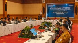 Wakil Wali Kota Pontianak Bahasan menyampaikan paparan pada High Level Meeting TPID Provinsi Kalbar