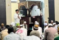 Wali Kota Pontianak Edi Rusdi Kamtono menyampaikan tausiyah singkat dalam rangkaian Safari Ramadan.