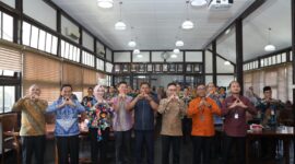 Wali Kota Pontianak Edi Rusdi Kamtono membuka FGD Asumsi dan Kerangka Ekonomi Makro Kota Pontianak.