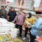 Satgas Pangan melakukan monitoring ke sejumlah distributor dan pasar tradisional