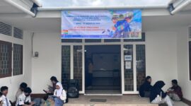 Suasana pemeriksaan tes narkoba bagi mahasiswa baru untan