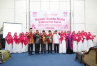 Wakil Wali Kota Pontianak Bahasan berfoto bersama pengurus Yayasan Rumah Bunda Mulia Wilayah Kalbar.