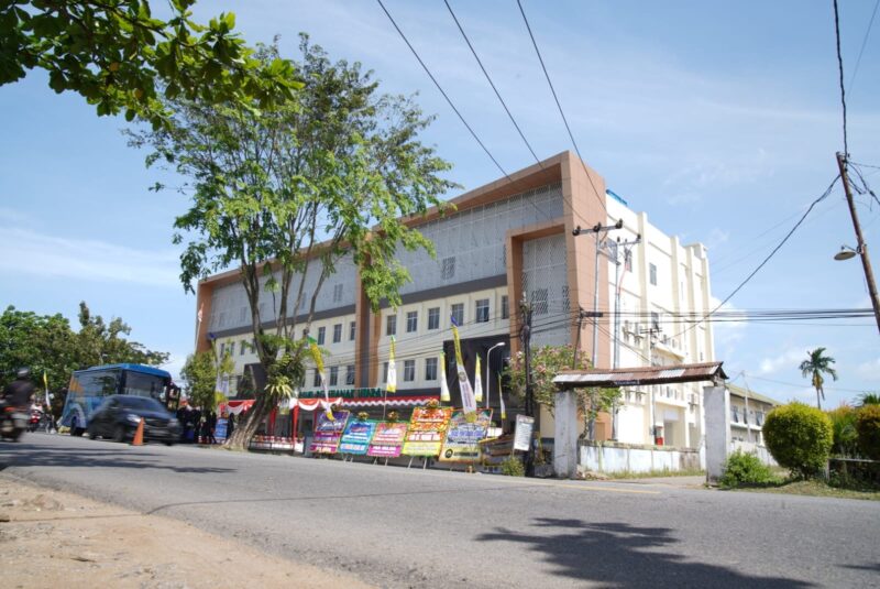 Gedung RSUD Pontianak Utara yang berlokasi di Jalan Khatulistiwa.