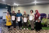 Klinik Pratama Universitas Tanjungpura menerima penghargaan dari BPJS Kesehatan