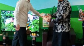 Menteri menyempatkan diri berdialog langsung dengan para inovator Untan