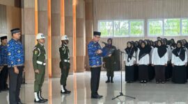 rektor untan memimpin secara langsung apel peringatan hari pendidikan nasional