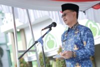 Wali Kota Pontianak Edi Rusdi Kamtono menyampaikan sambutan pada Upacara Hari Lahir Pancasila