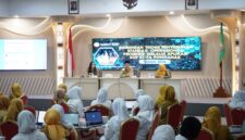 Sekretaris Daerah Kota Pontianak Amirullah saat membuka Bimtek Penyusunan SOP melalui Aplikasi