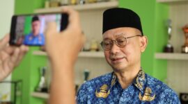 Wali Kota Pontianak Edi Rusdi Kamtono mengimbau pengibaran bendera setengah tiang pada peringatan Hari Berkabung Daerah 28 Juni mendatang