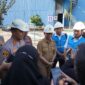 Wali Kota Pontianak Edi Rusdi Kamtono saat meninjau PLTD Siantan.