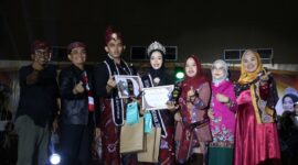 Muhammad Zulfan Salis dan Nurhaliza dinobatkan sebagai Lanceng Praben Kota Pontianak 2026.