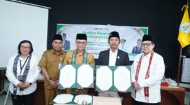 Penandatanganan MoU antara Pemerintah Kota Pontianak dengan Universitas Nahdlatul Ulama (UNU) Kalbar.