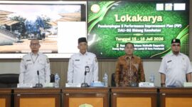 Sekretaris Daerah Kota Pontianak Amirullah saat membuka Pendampingan Performance Improvement Plan (PIP) DAU-Specific Grant Bidang Kesehatan Tahap II Tahun 2026-2027 di Aula A Muis Amin Bapperida Pontianak
