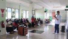 Dokter Gigi Benaidi memberikan edukasi kepada masyarakat